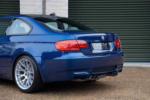 BMW M3 iV8 Competition - Large 44