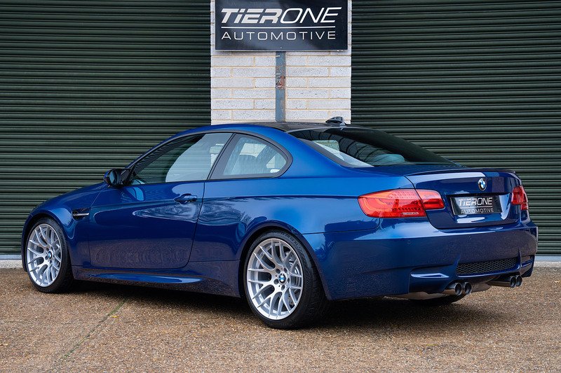 BMW M3 iV8 Competition - Large 8