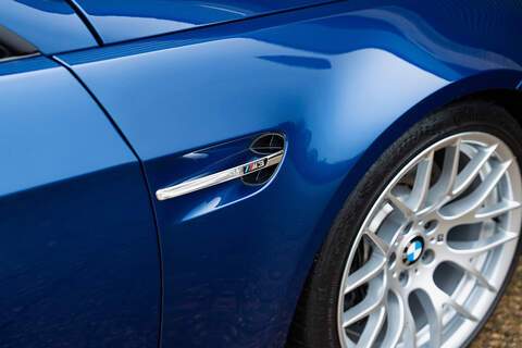 BMW M3 iV8 Competition - Large 24