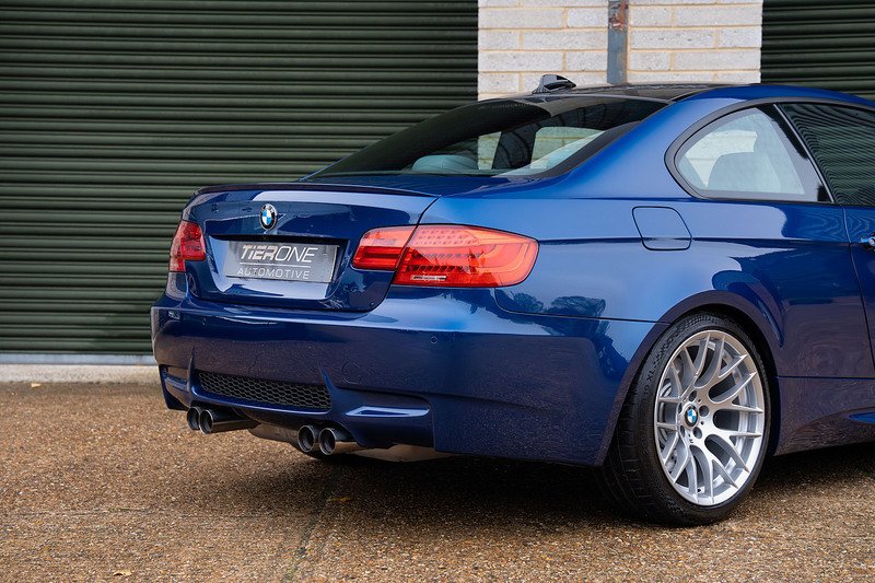 BMW M3 iV8 Competition - Large 46