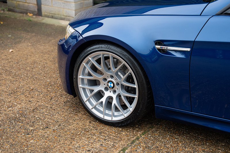 BMW M3 iV8 Competition - Large 49