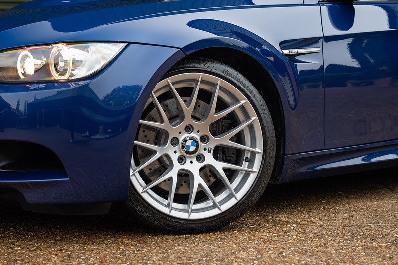 BMW M3 iV8 Competition - Large 6