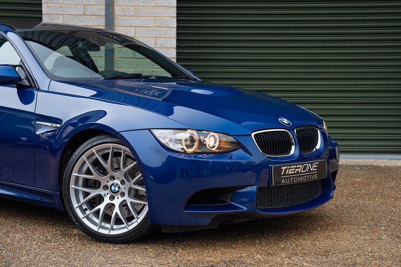 BMW M3 iV8 Competition - Large 43