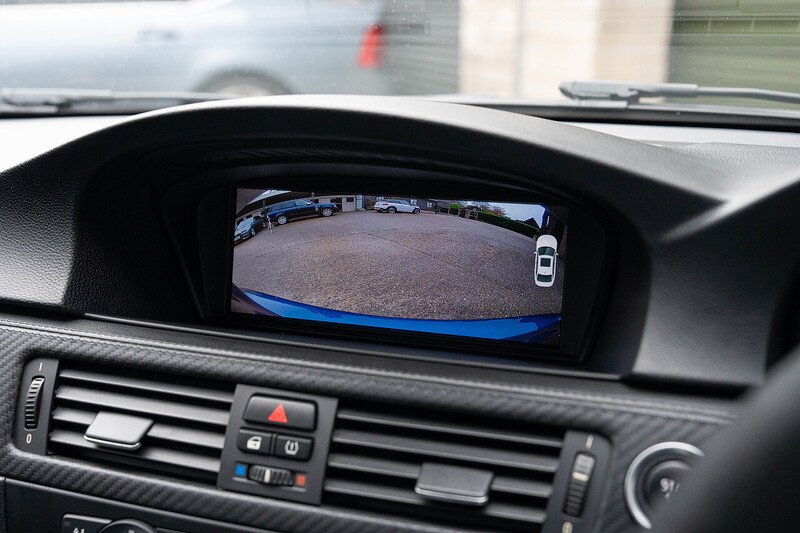 BMW M3 iV8 Competition - Large 41