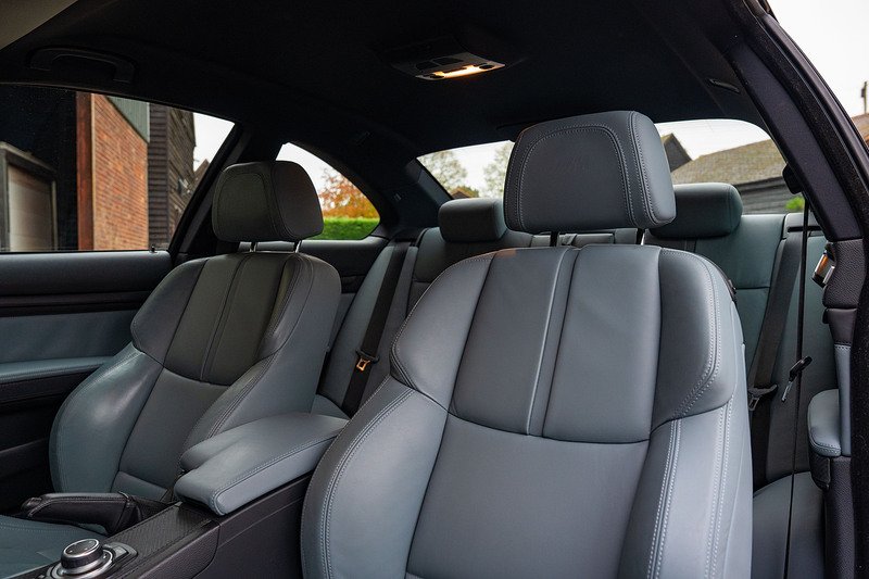 BMW M3 iV8 Competition - Large 11