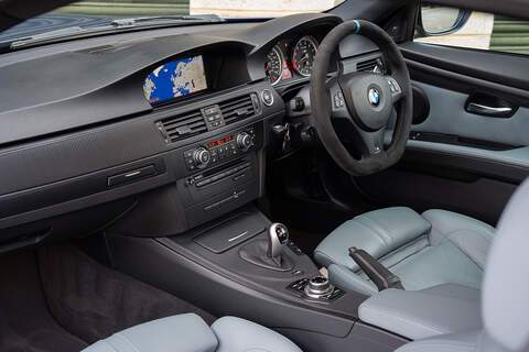 BMW M3 iV8 Competition - Large 4