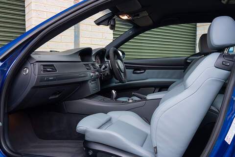 BMW M3 iV8 Competition - Large 3