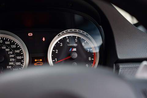 BMW M3 iV8 Competition - Large 40