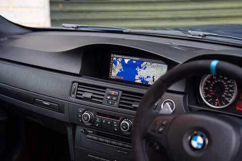 BMW M3 iV8 Competition - Large 38