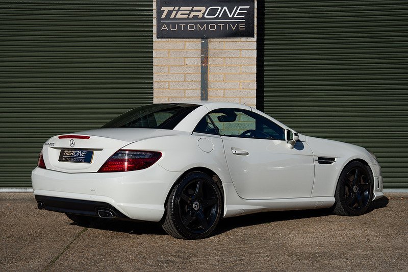Mercedes-Benz SLK SLK200 BlueEfficiency AMG Sport - Large 8