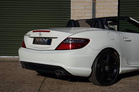 Mercedes-Benz SLK SLK200 BlueEfficiency AMG Sport - Large 31