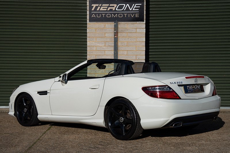 Mercedes-Benz SLK SLK200 BlueEfficiency AMG Sport - Large 28