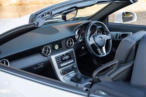 Mercedes-Benz SLK SLK200 BlueEfficiency AMG Sport - Large 19