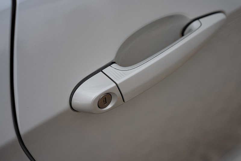 BMW M3 iV8 Competition - Large 46