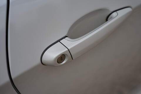 BMW M3 iV8 Competition - Large 46