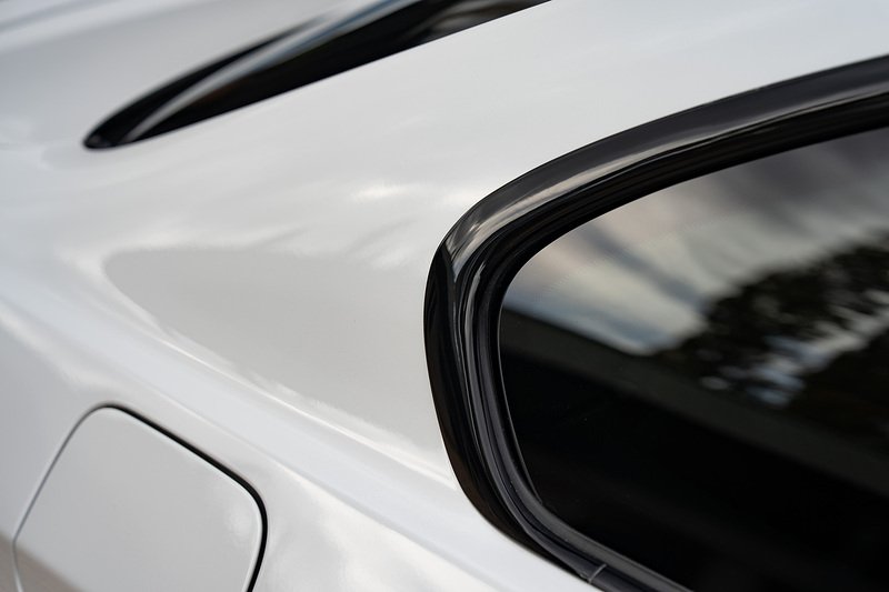 BMW M3 iV8 Competition - Large 26