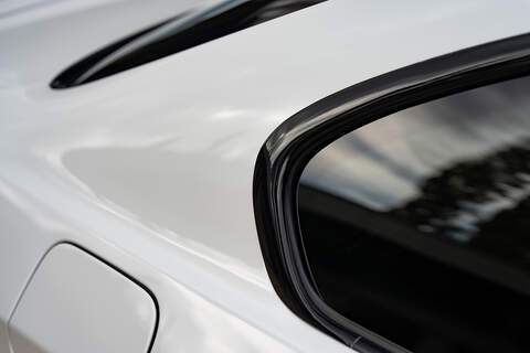 BMW M3 iV8 Competition - Large 26