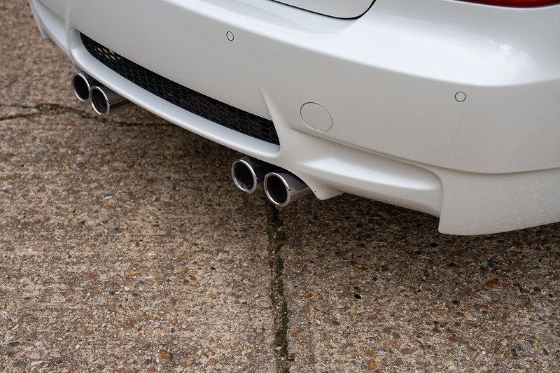 BMW M3 iV8 Competition - Large 27