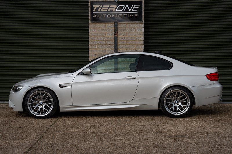 BMW M3 iV8 Competition - Large 9