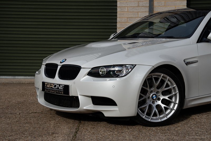 BMW M3 iV8 Competition - Large 44