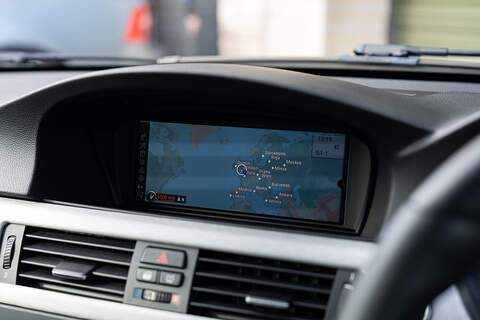 BMW M3 iV8 Competition - Large 40