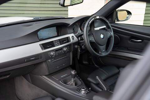 BMW M3 iV8 Competition - Large 4