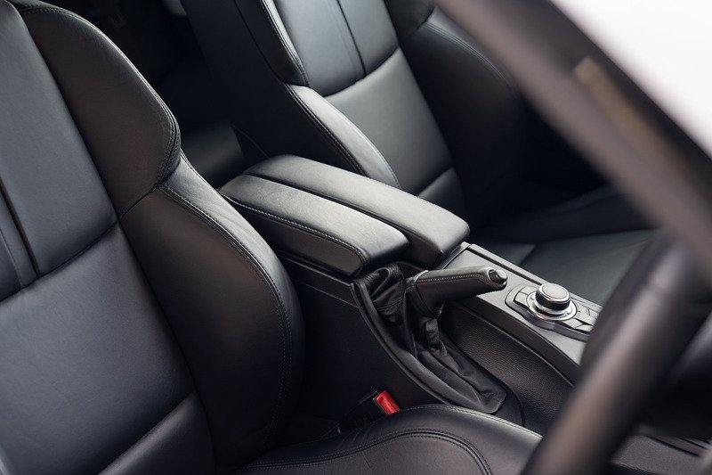 BMW M3 iV8 Competition - Large 15