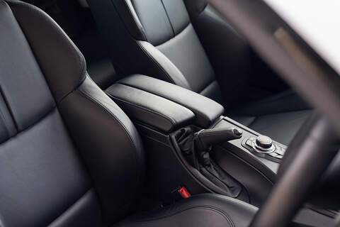 BMW M3 iV8 Competition - Large 15