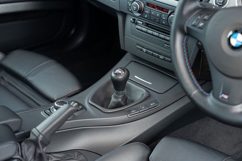 BMW M3 iV8 Competition - Large 5