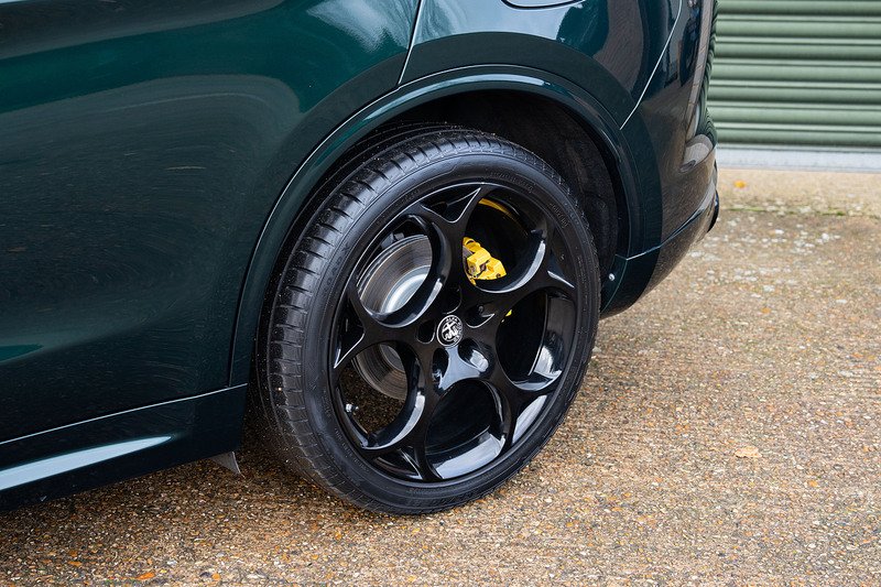 Alfa Romeo Stelvio T Veloce - Large 31