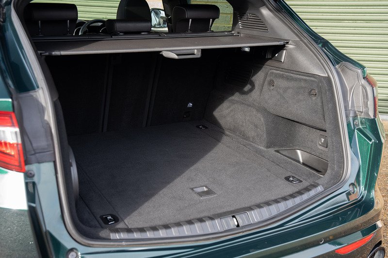 Alfa Romeo Stelvio T Veloce - Large 37