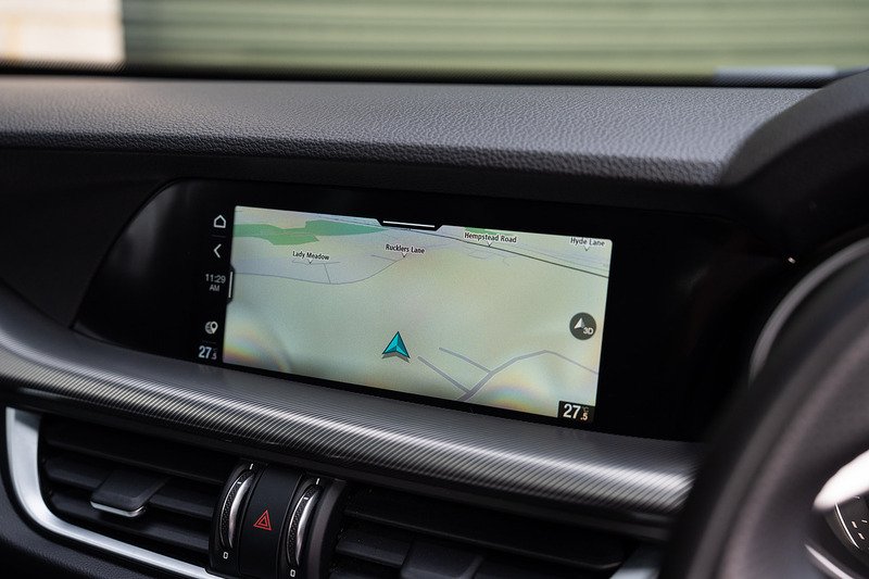 Alfa Romeo Stelvio T Veloce - Large 16