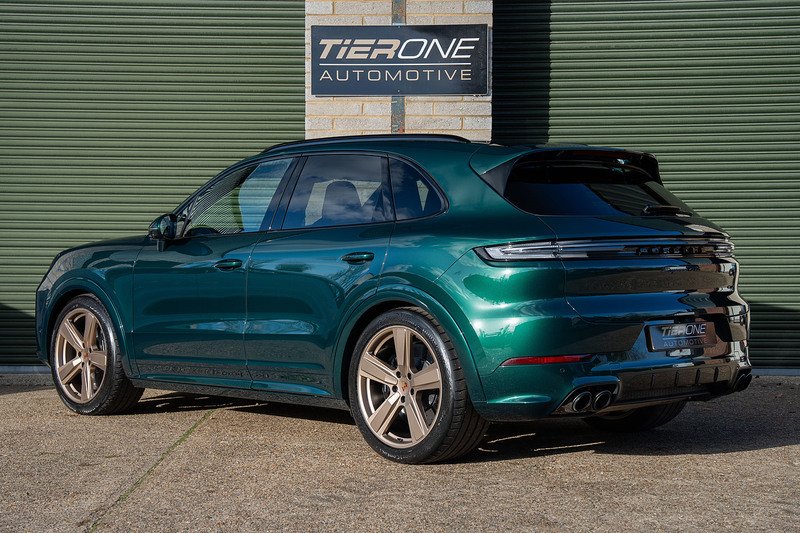 Porsche Cayenne T V8 GTS - Large 8