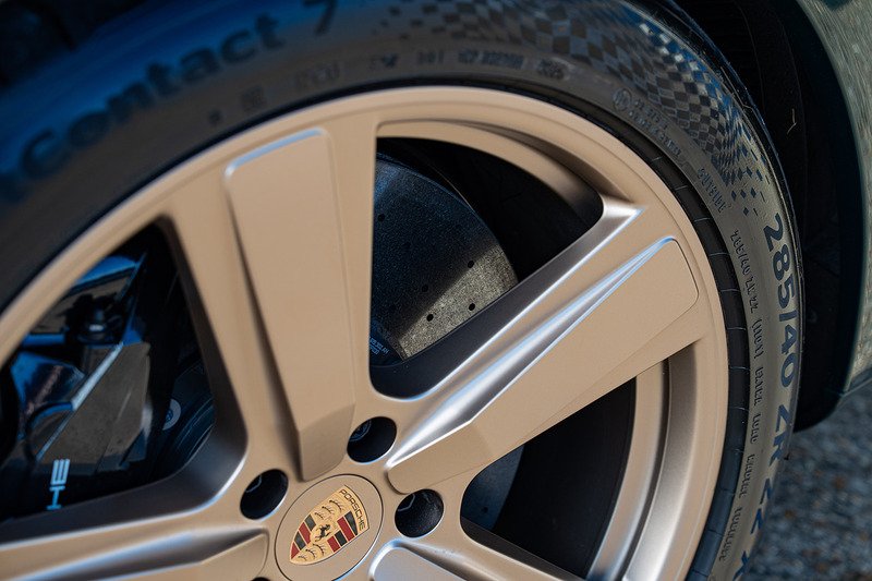 Porsche Cayenne T V8 GTS - Large 53