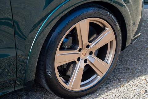 Porsche Cayenne T V8 GTS - Large 31