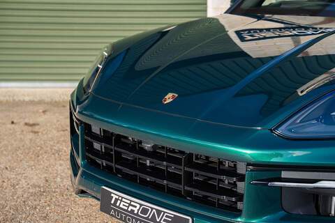 Porsche Cayenne T V8 GTS - Large 36