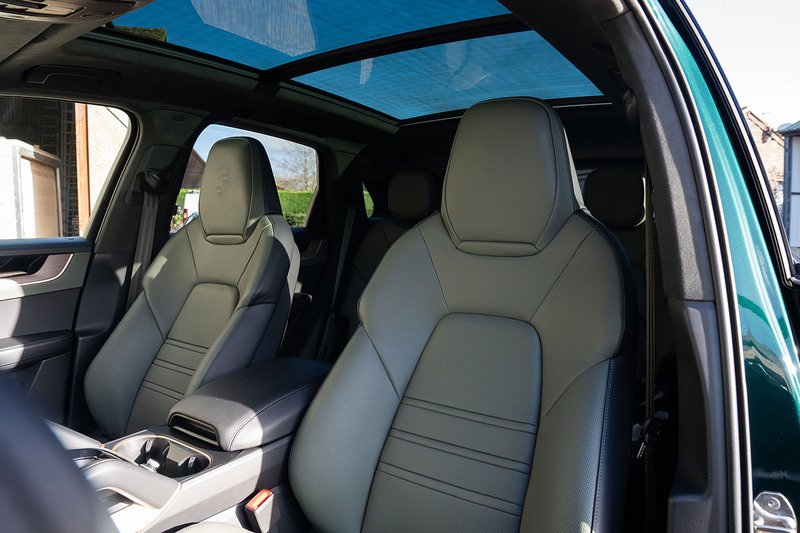 Porsche Cayenne T V8 GTS - Large 11