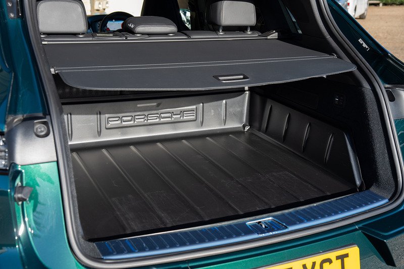 Porsche Cayenne T V8 GTS - Large 57