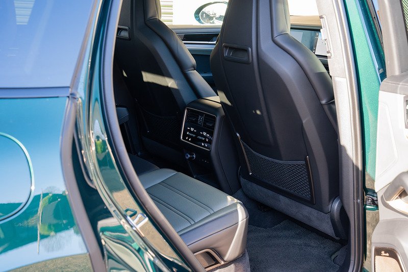 Porsche Cayenne T V8 GTS - Large 5