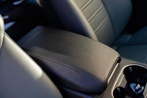 Porsche Cayenne T V8 GTS - Large 39