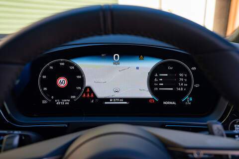 Porsche Cayenne T V8 GTS - Large 16