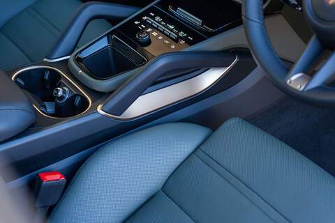 Porsche Cayenne T V8 GTS - Large 18