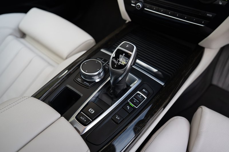 BMW X5 40d M Sport - Large 29