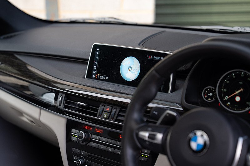 BMW X5 40d M Sport - Large 31
