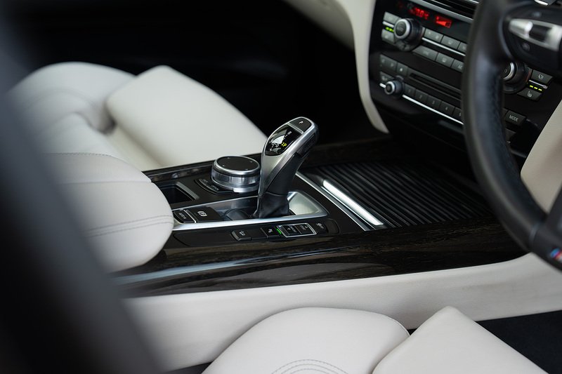 BMW X5 40d M Sport - Large 19