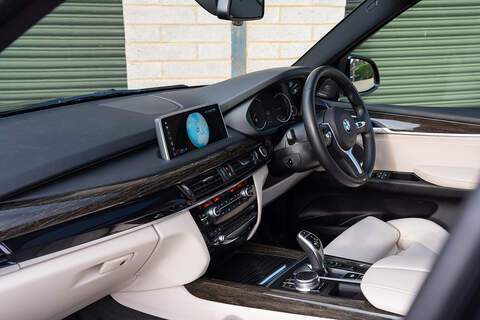 BMW X5 40d M Sport - Large 37
