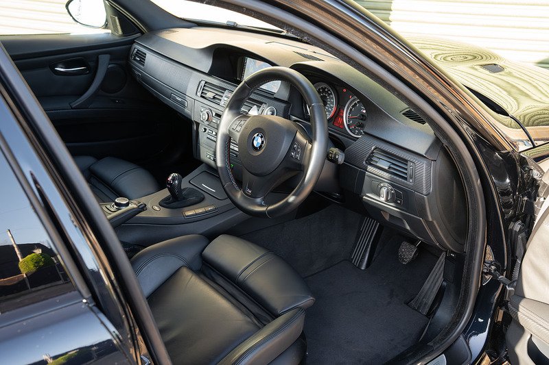 BMW M3 iV8 - Large 10