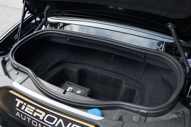 Jaguar F-Type V8 R - Large 42