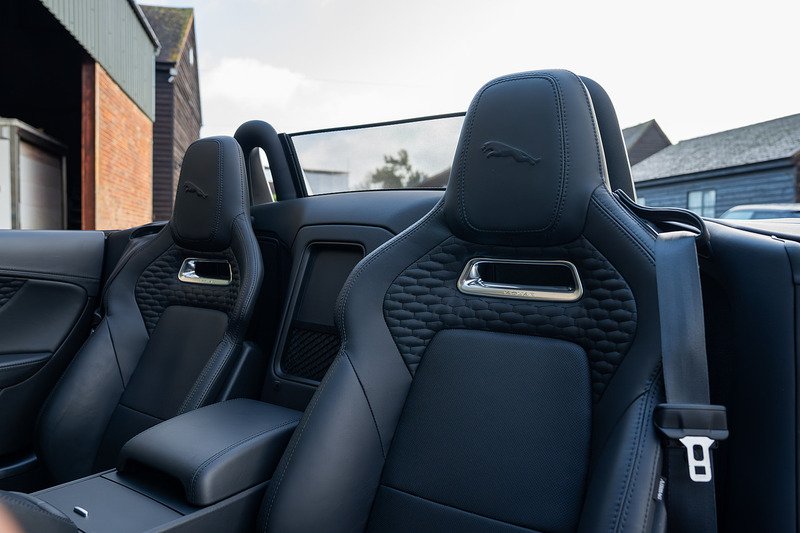 Jaguar F-Type V8 R - Large 12