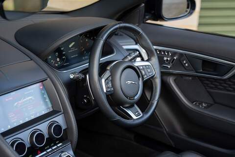 Jaguar F-Type V8 R - Large 29